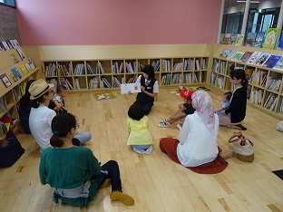 かみとだおはなし会(未就学児向け)