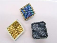 手芸ひろば「ビーズ刺繍のスクエアブローチ」