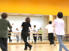 team☆1 サークル体験講座「懐メロダンスサークル」